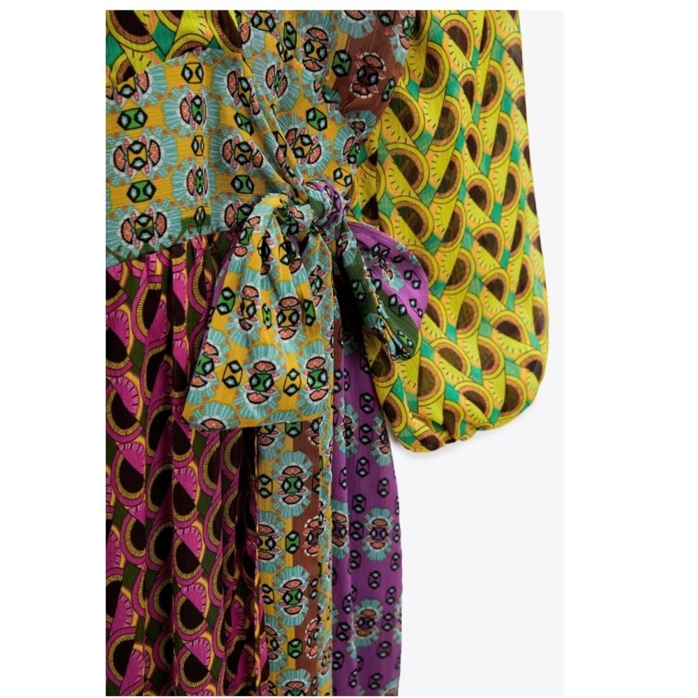 - Zara printed wrap Like Dress - Picture 7 of 12